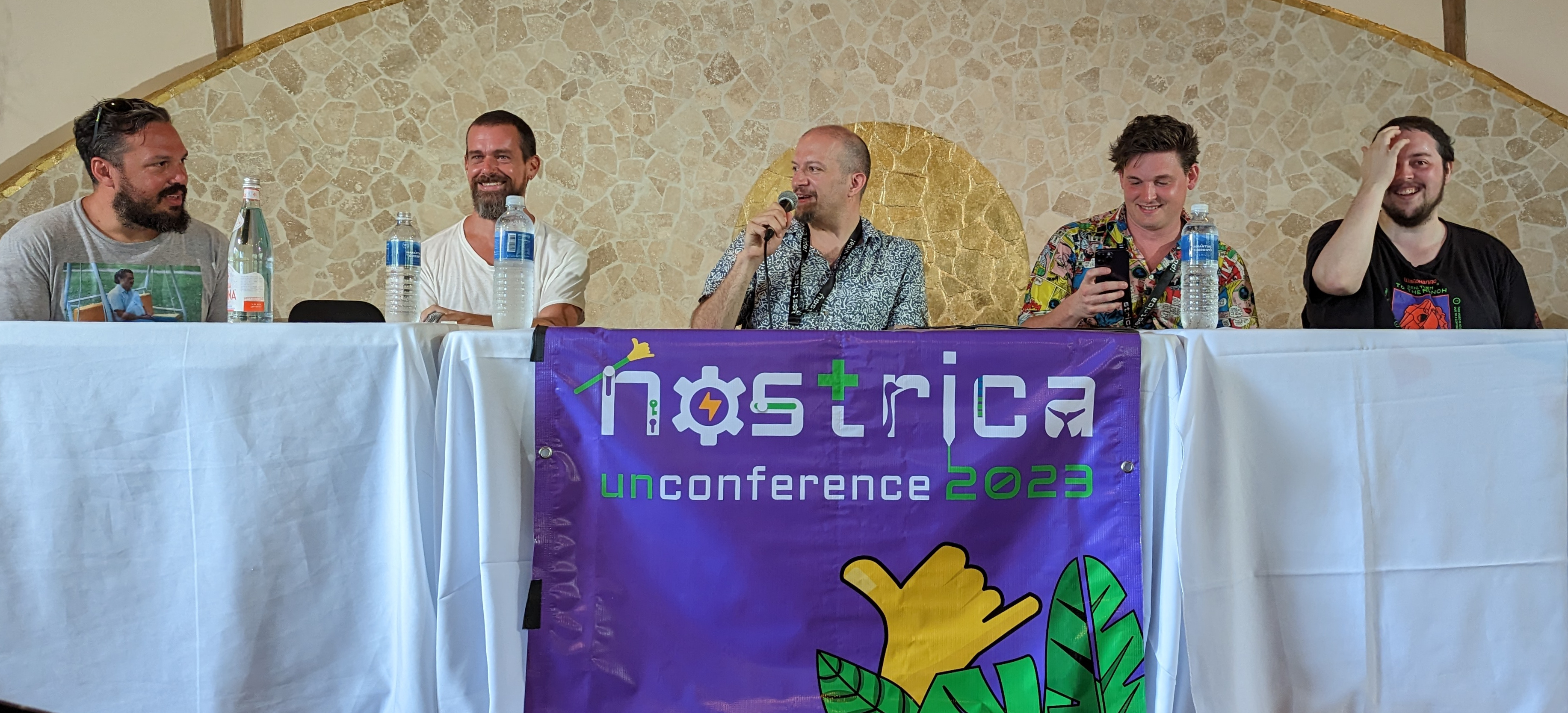 Derek Ross Speaking at Conference